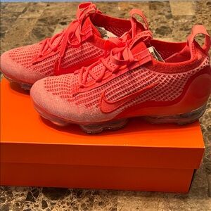 Nike Air Vapor Red/ Pink Sneakers